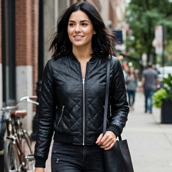 Ci Sono by Cabalini Jackets & Blazers - Ci Sono by Cabalini Women's quilted faux Leather Jacket M Black Full Zip Biker